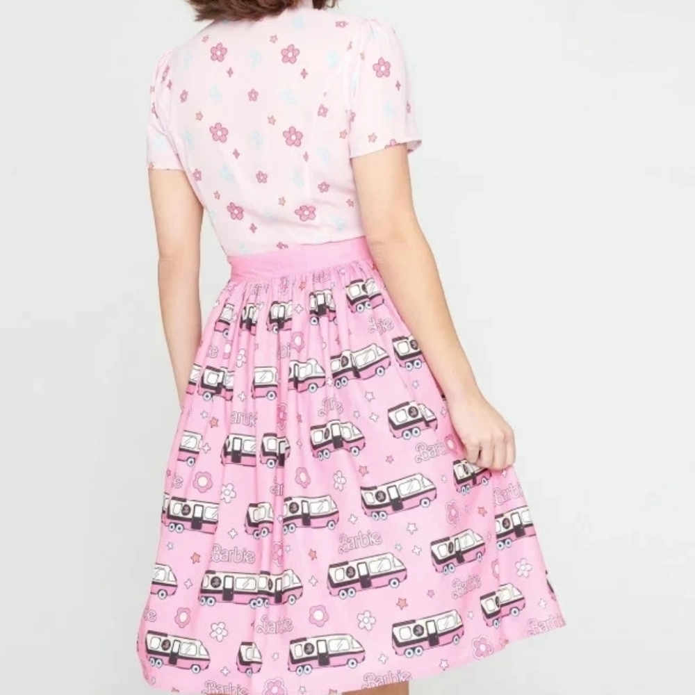 Barbie x Unique Vintage 1970s Pink Barbie Bus Gellar Swing Skirt - L/10-12 - Picture 3 of 8